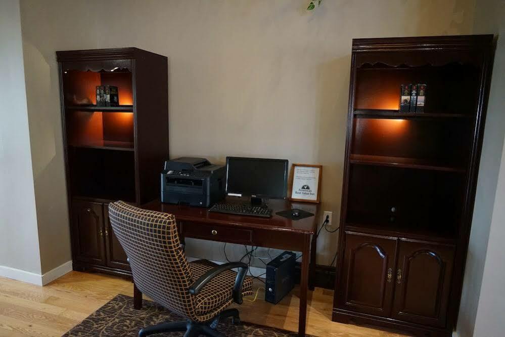Motel Americas Best Value Plattsburgh
